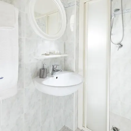 Отель Bellerofonte 3*